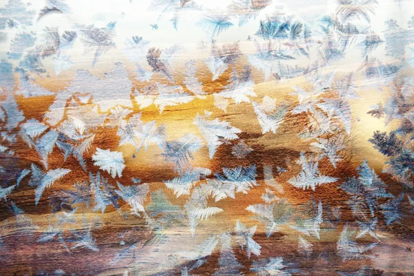 빛나는 겨울 창 얼음 장식 — 스톡 사진