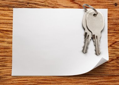 Kağıt ile anahtar taşı