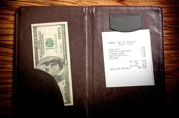 Dossier avec bill et argent — Φωτογραφία Αρχείου