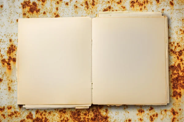 Old opened blank notebook — Stock Photo, Image