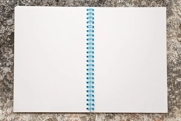 Bloco de notas em branco aberto — Fotografia de Stock