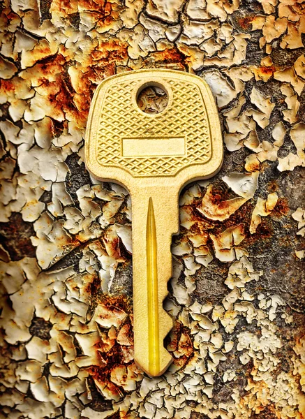 Oude stalen sleutel — Stockfoto