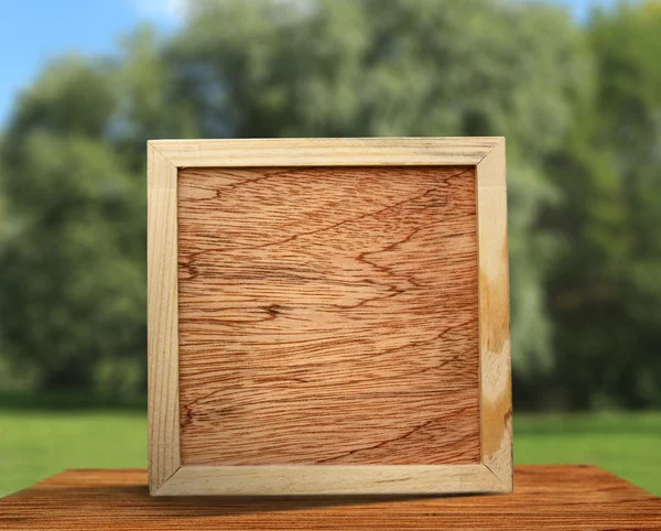 Vierkantiges Holzgestell — Stockfoto