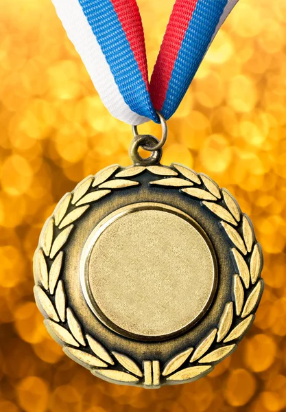 Medalha de metal com fita tricolor — Fotografia de Stock