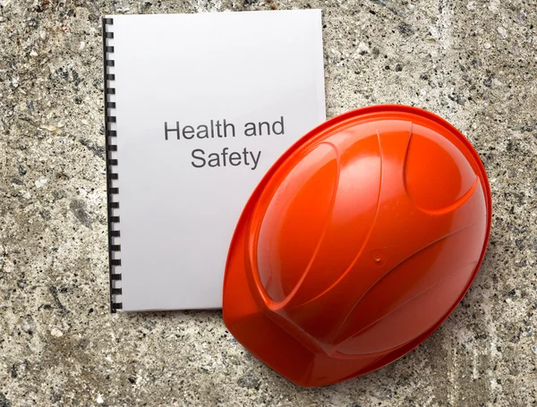 Registro de salud y seguridad con casco —  Fotos de Stock