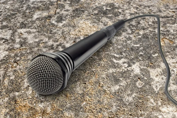 Microfone preto em close-up — Fotografia de Stock