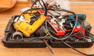 Araç kutusu marangoz