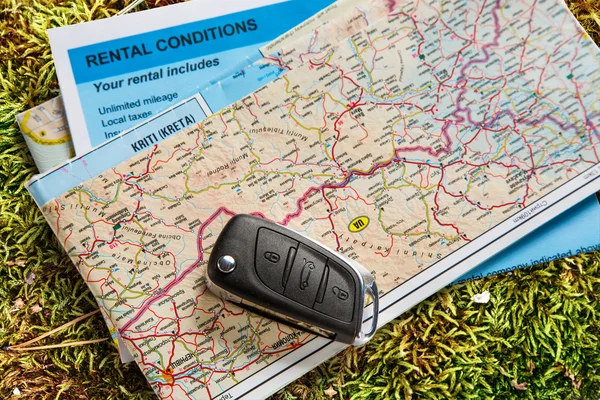 Car remote key and map — Stock Photo, Image