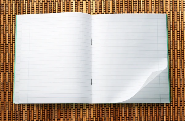 Caderno em branco aberto — Fotografia de Stock