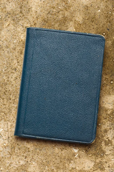 暗蓝色的笔记本 — 图库照片