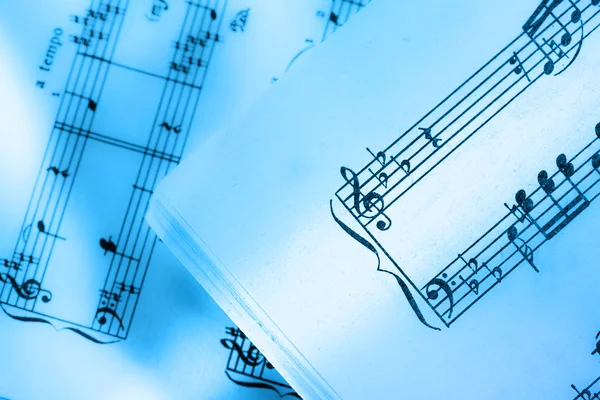 Notas musicales en tonificación azul — Foto de Stock