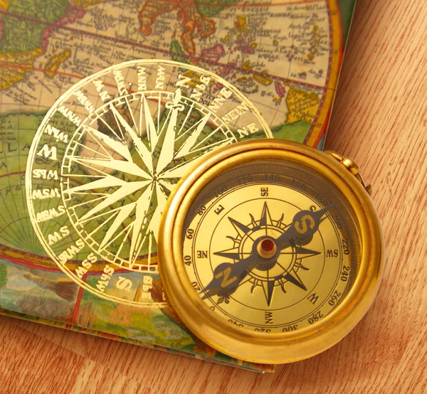 Book with retro compass — Stock Photo, Image