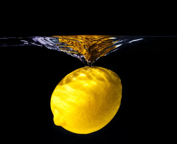 Ripe Yellow lemon — Stock Photo, Image