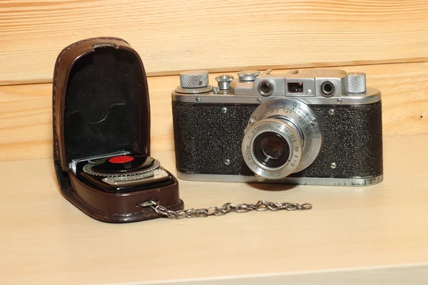 Vintage-Kamera und Belichtungsmesser — Stockfoto