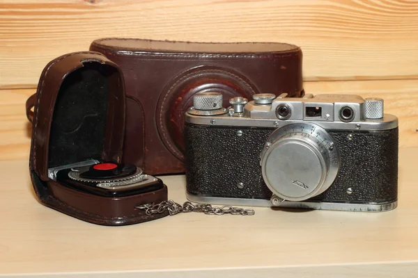 Винтажная камера и светомер — стоковое фото