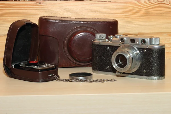 Caméra vintage et compteur de lumière — Photo