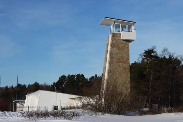 Rettungsstation mit Turm — Stockfoto