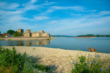 Tuna Nehri, Smederevo, Sırbistan ve taş kale