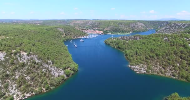 Cidade pequena Skradin, Croácia — Vídeo de Stock