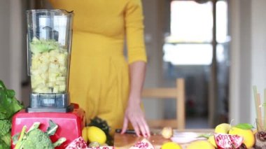 kadın boşalırcasına su blender