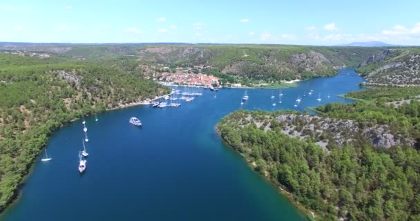 Hamnen i Skradin, Kroatien — Stockvideo