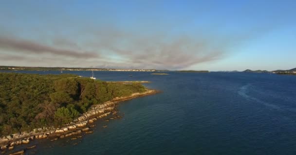 Belle petite île de Galesnjak — Video