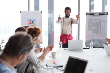 Proje sunan iş adamı