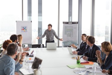 Proje sunan iş adamı