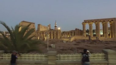 Luxor 'daki Karnak Tapınağı