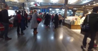 Atatürk Havalimanı'nda yolcu