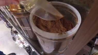 Baharat ın Bazaarı Misir Çarşısı, Türk kahvesi