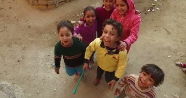 Happy kids jumping, Giza — Stock Video