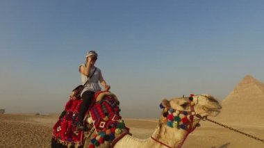 Kadın binicilik deve 