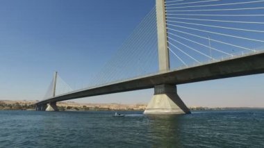 Aswan köprü Nil Nehri üzerinde
