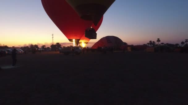 Felkészülés a hőlégballon — Stock videók