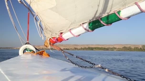 Felucca-Bogen auf dem Nil — Stockvideo