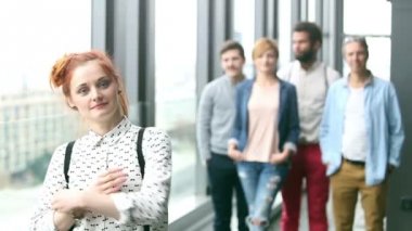 Kadın reklam icra portresi