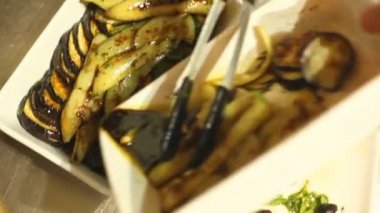 Şef porsiyon patlıcan dilimleri