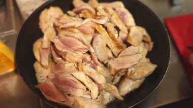 Şef kızartma yemek