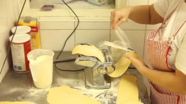 Makarna makarna makinesi