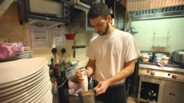 Blender ile karıştırma Şef