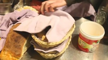 Hizmet ekmek dilimleri