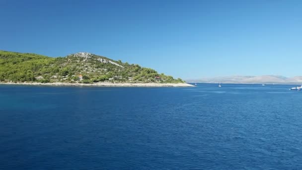 Costa croata desde ferry — Vídeos de Stock