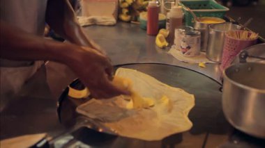 Gıda satıcıları Khao San Road üzerinde