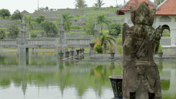 Templul de apă Karangasem din Bali — Videoclip de stoc