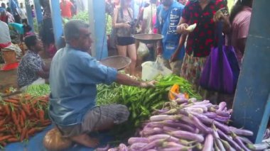 Tartma ve onun ürün satan adam