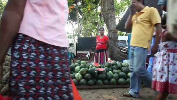 Yerliler Hikkaduwa Market — Stok video