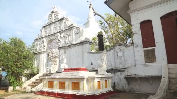 La vista del templo budista en Galle — Vídeo de stock