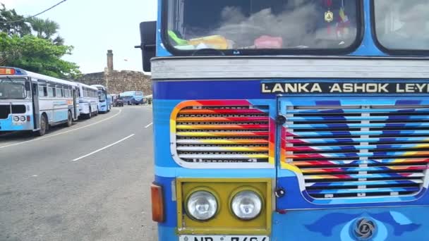 Autobus v Galle — Stock video