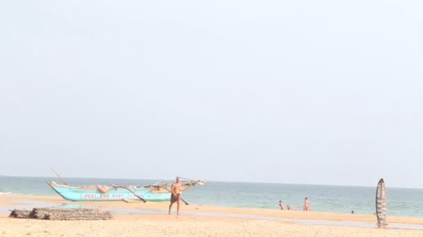 View of Hikkaduwa beach — Stock Video